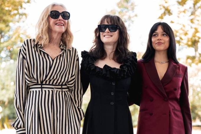 Catherine O'Hara, Winona Ryder, Jenna Ortega Venice Bettlejuice2