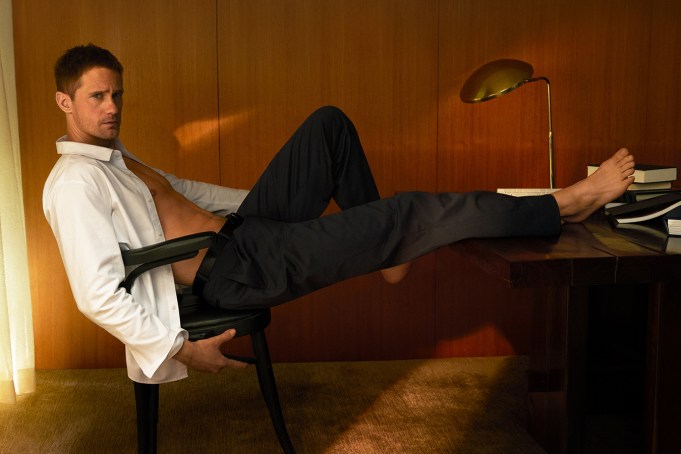 alexander skarsgard calvin klein campaign