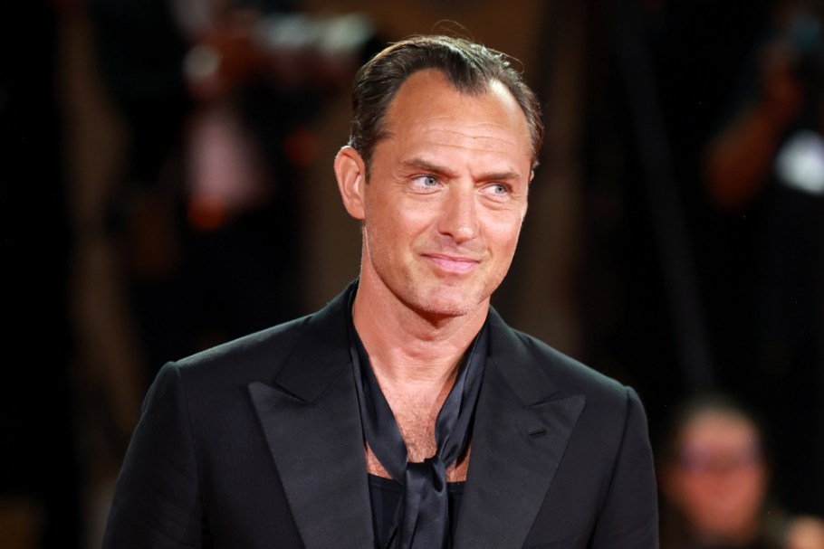 VENICE, ITALY - AUGUST 31: Jude Law attends the "The Order" red carpet during the 81st Venice International Film Festival at Palazzo del Cinema on August 31, 2024 in Venice, Italy. (Photo by Matt Winkelmeyer/Getty Images)